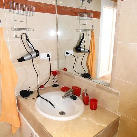 Apartment Auf Drei Ebenen Mit Vier Terrassen, Wlan U Gemeinschaftspool Estepona